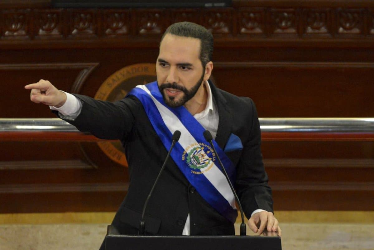 Presidente Bukele de El Salvador apuesta por la reelección en 2024