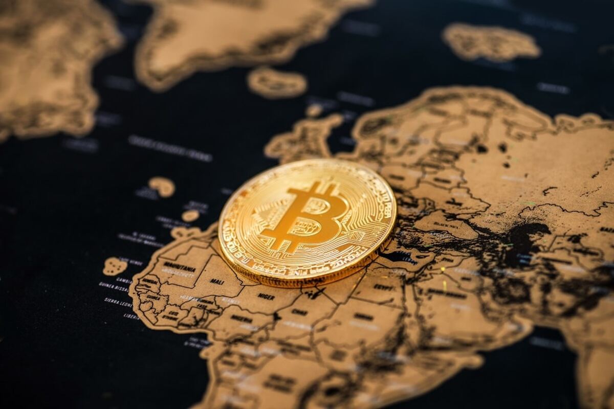 La plataforma de pagos Strike y Checkout.com se asocian para llevar la compra de Bitcoin a más de 65 países