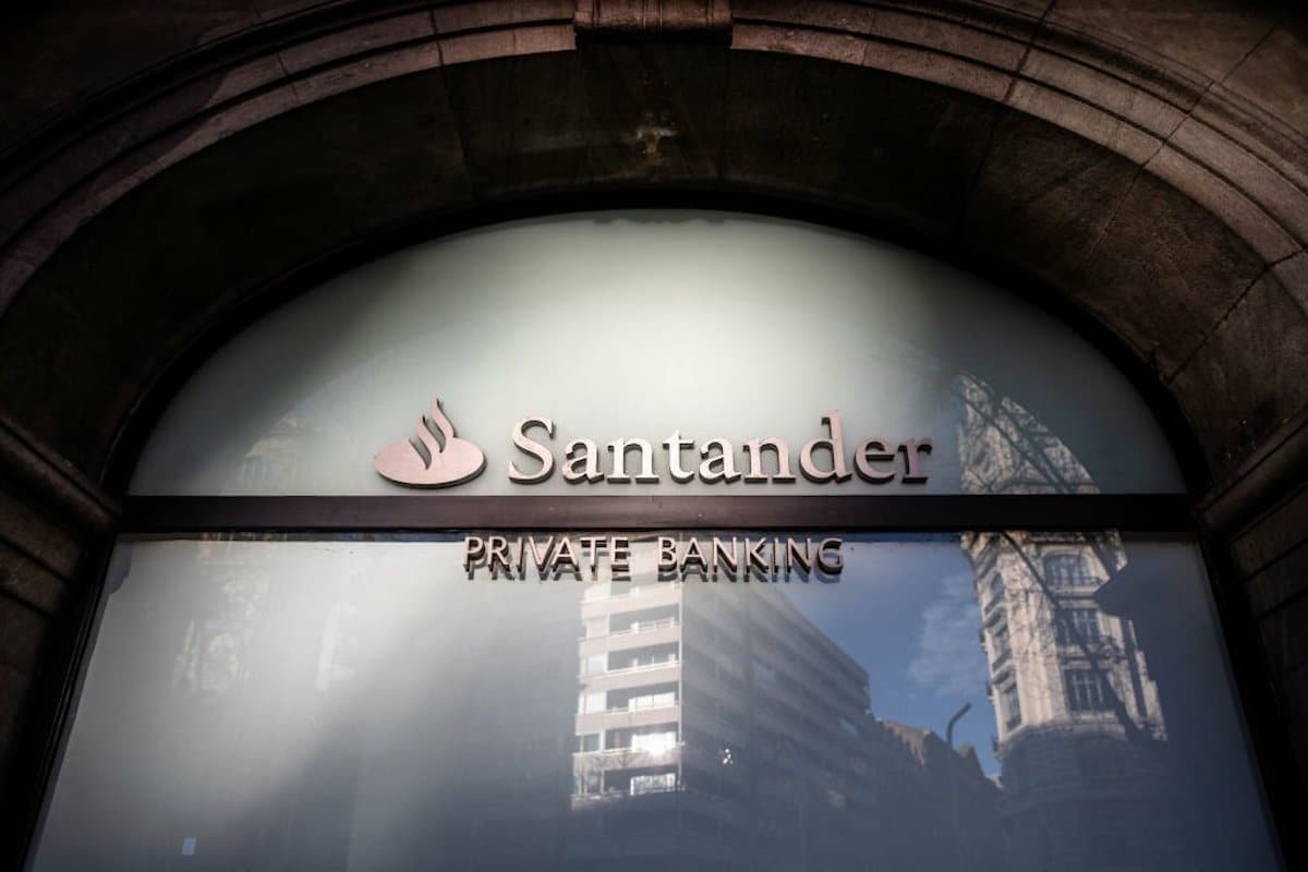 Banco Santander introduce el comercio de Bitcoin y Ethereum para clientes con cuentas en Suiza